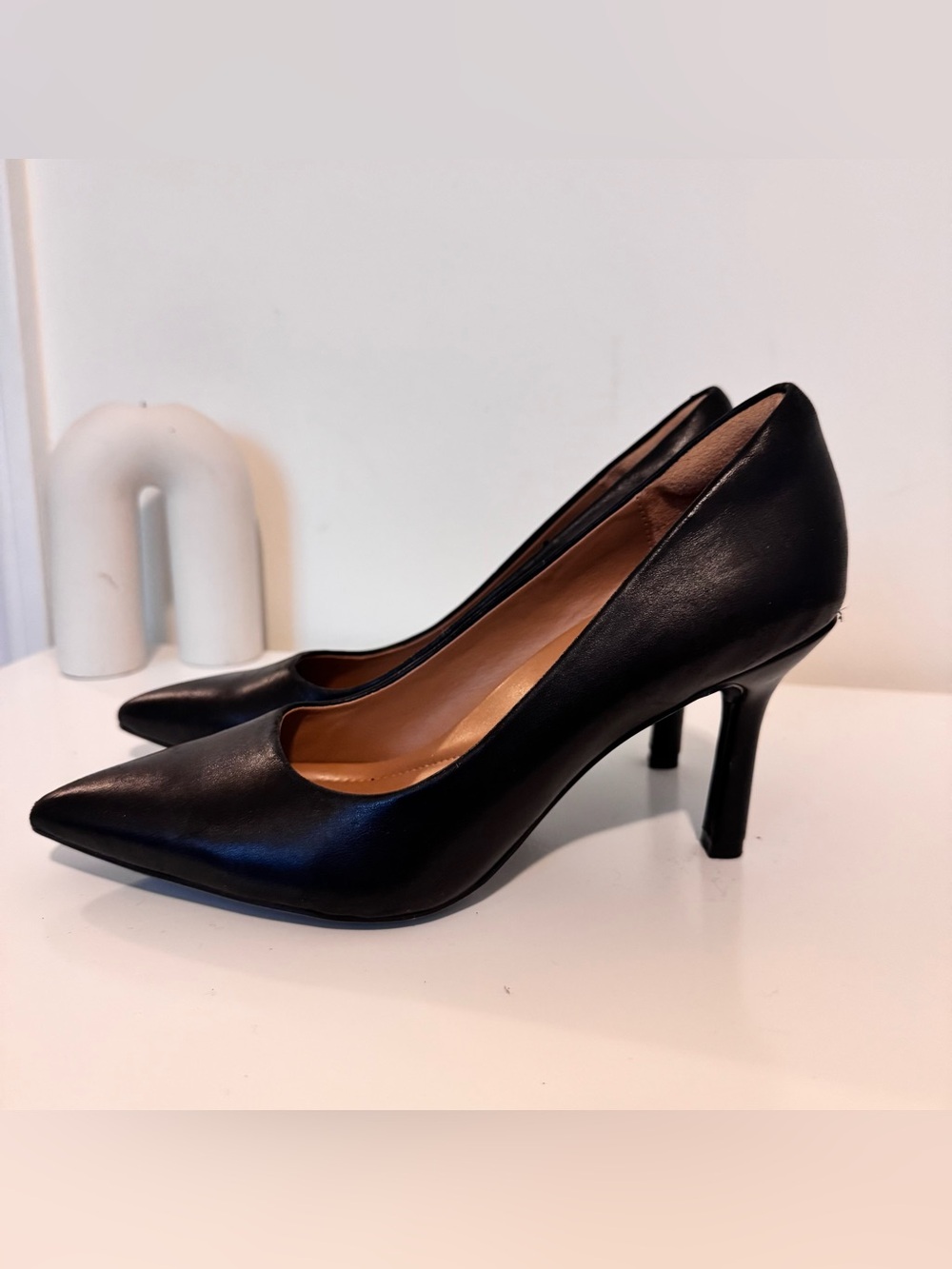 Nordstrom Black Pointed-Toe Genuine Leather - Picture 2 of 5